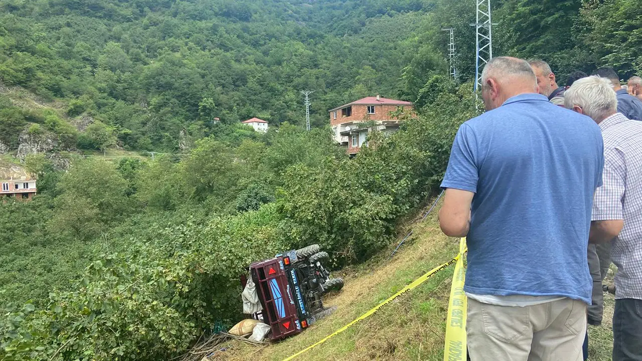Ordu’da patpat devrildi: Sürücünün eşi öldü