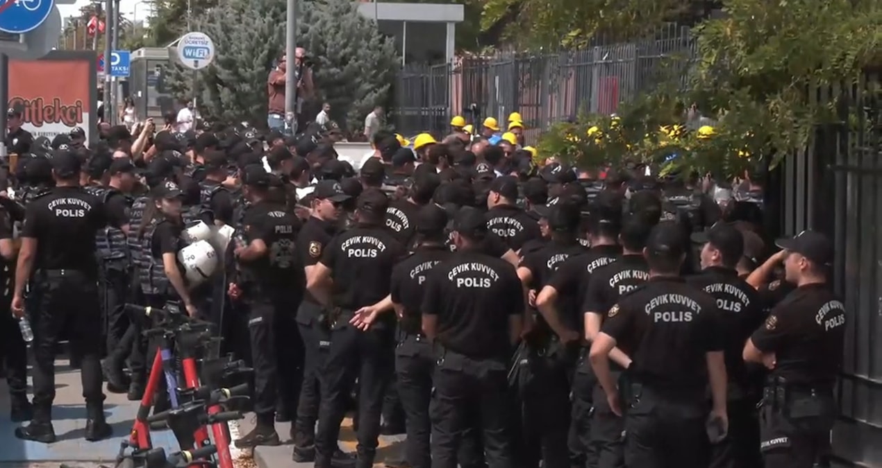 İşçi ablukada bakanlık sessiz